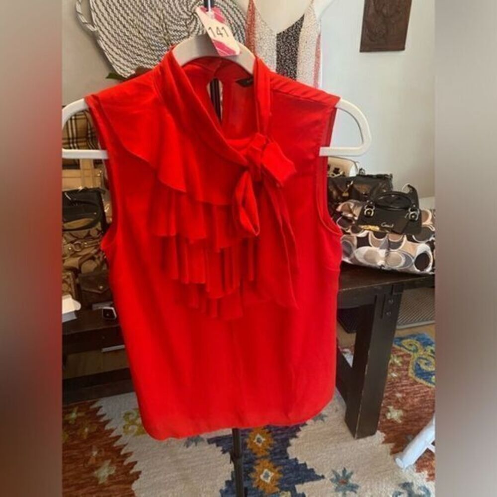 Banana Republic Red Flowy Feminine Sleeveless Blouse